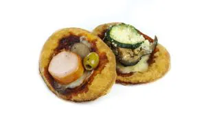 pizzettine con wustel e zucchine